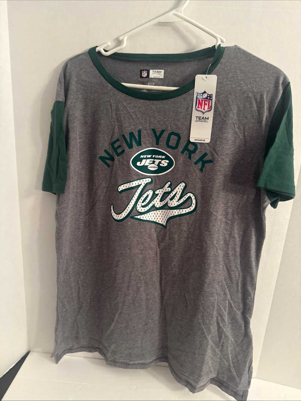 NEW Womens Medium New York Jets NFL T Shirt Football NWT